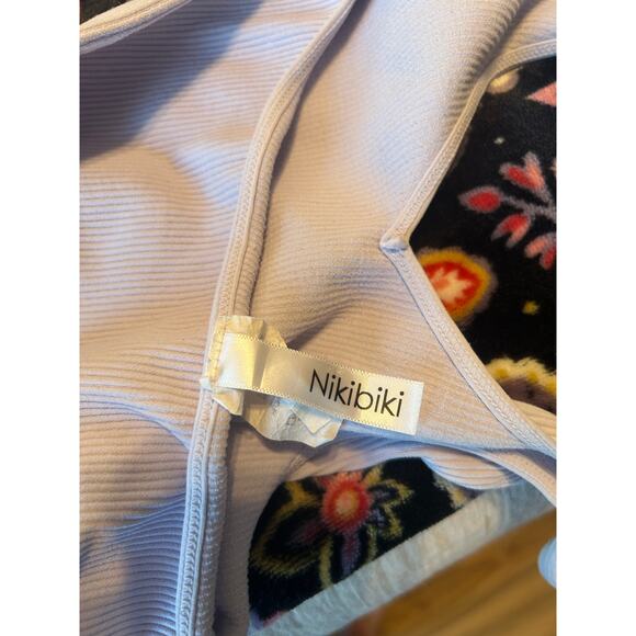 Lavendar Halter Top One Size - Picture 3 of 3